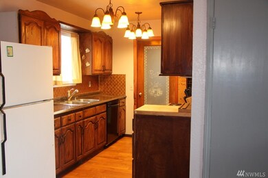 1410 N Fairmont Ave, East Wenatchee, WA 98802 - photo 7