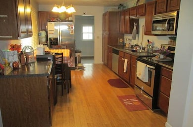 2010 George St, Lawrenceville, IL 62439 - photo 4