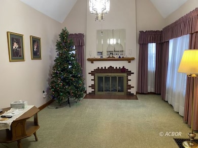 143 2nd Ave, Gallipolis, OH 45631 - photo 6