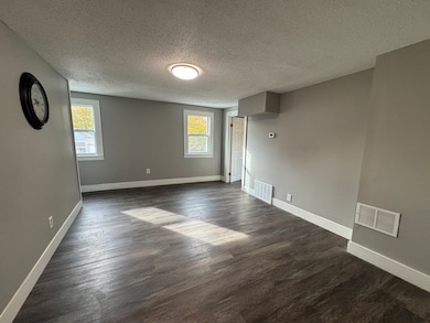 33 Oak St, Derby, CT 06418 - photo 2