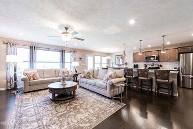 406 Copper Creek Dr, Mount Washington, KY 40047 - photo 3