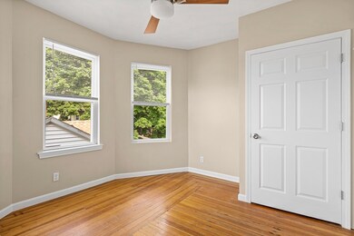 16 Saint Clair St unit 3, Lynn, MA 01902 - photo 4