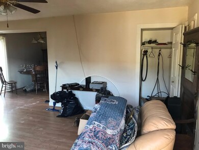 9025 N Laurel Rd unit E, Laurel, MD 20723 - photo 3