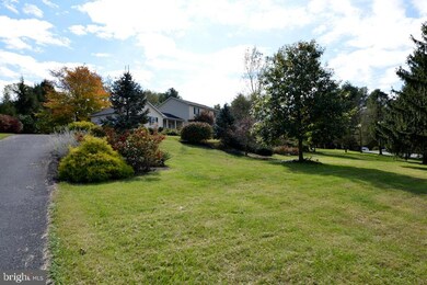 58 Phillip Dr, Kirkwood, PA 17536 - photo 2