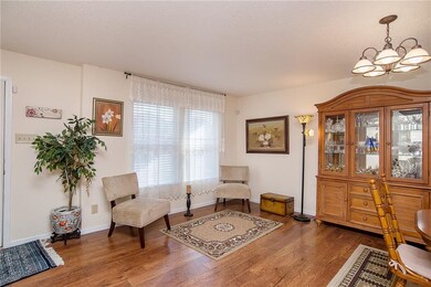 12674 Republic Dr, Fishers, IN 46037 - photo 4