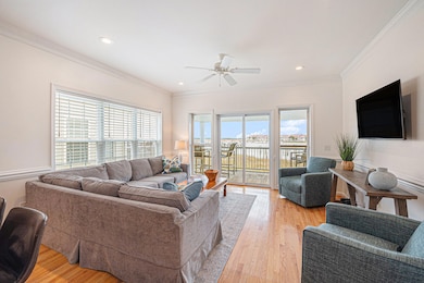 126 W 2nd St, Folly Beach, SC 29439 - photo 4