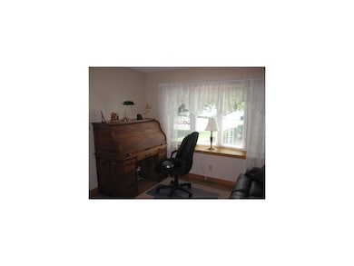Studio/Study/Office.