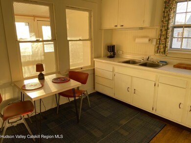 251 Robinson St unit 2, Hudson, NY 12534 - photo 5