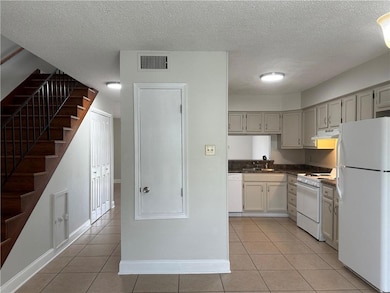 1350 Park Dr unit 4, Mandeville, LA 70471 - photo 4