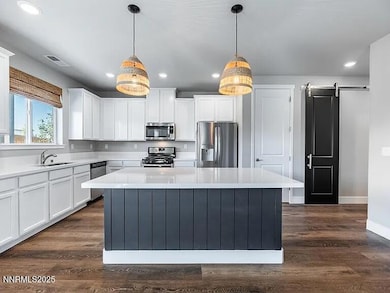 5b01872bcb10c1c455051b054945b4c0-cc_ft_7