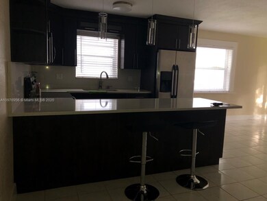 Garden Lake Towers unit 104, Miami, FL 33184 - photo 2