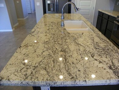 SEN 20 Island with upgraded beveled edge