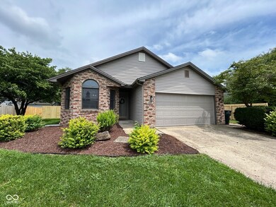 3387 Briar Dr, Columbus, IN 47203 - photo 2