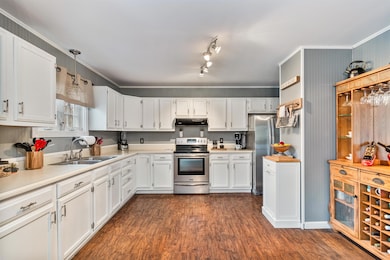 1077 Falls Rd, Shelburne, VT 05482 - photo 3