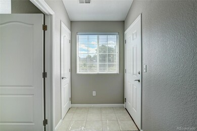 855 S Kalispell Cir unit 206, Aurora, CO 80017 - photo 2