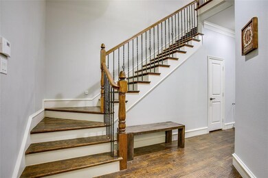 5619 Matalee Ave, Dallas, TX 75206 - photo 5