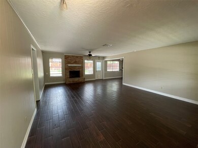 29302 Stapleford St, Spring, TX 77386 - photo 3