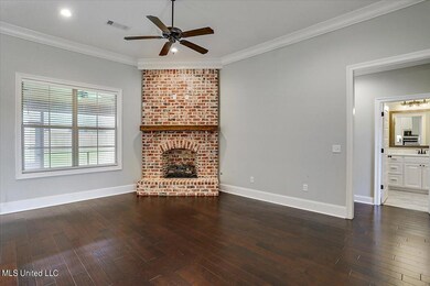 05-704 Queens Ct