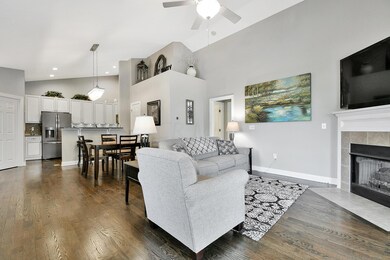 957 Adara Dr-8