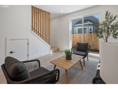 4512 NE Wygant St, Portland, OR 97218 - photo 7