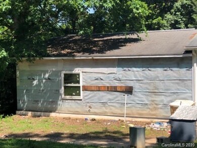 434 Clements Rd, Statesville, NC 28677 - photo 2