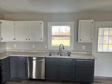 225 Whitaker Rd, Shelbyville, TN 37160 - photo 7