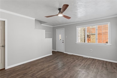 1st Unit Living Room