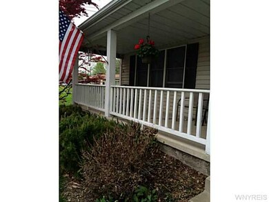 742 Meadow Dr, North Tonawanda, NY 14120 - photo 3