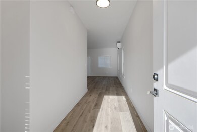 10707 8 Avenue Ct S, Tacoma, WA 98444 - photo 4