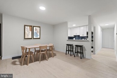 100 W Taylor Run Pkwy unit 7, Alexandria, VA 22314 - photo 6