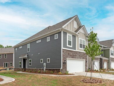 137 Harpers Run Ln unit 5, Matthews, NC 28104 - photo 4