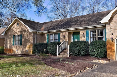 1924 Grayfalcon Dr, Norfolk, VA 23518 - photo 2