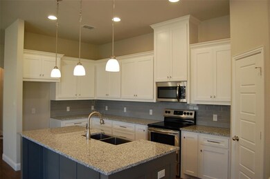 933 E 5th St, Springtown, TX 76082 - photo 6