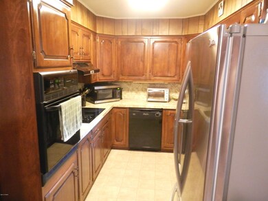 945 Bethany Turnpike, Honesdale, PA 18431 - photo 5