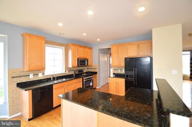 25468 Crossfield Dr, Chantilly, VA 20152 - photo 7