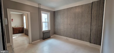 1048 Muhlenberg St, Reading, PA 19602 - photo 5