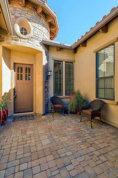 003_Entryway
