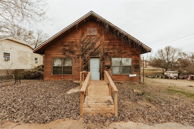 907 5th St, Pawnee, OK 74058 - photo 3