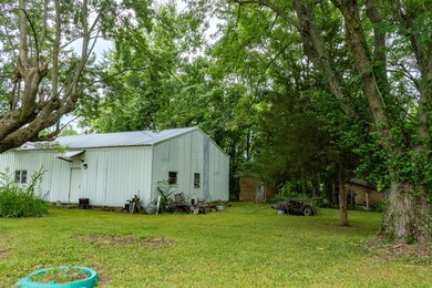 Detached Garage