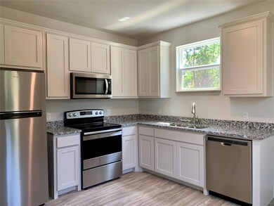 1036 Buck St unit A, Gainesville, TX 76240 - photo 7