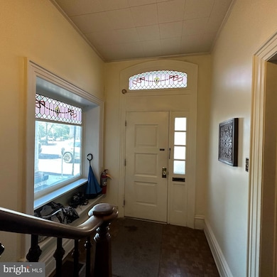 32 W Queen St, Chambersburg, PA 17201 - photo 4