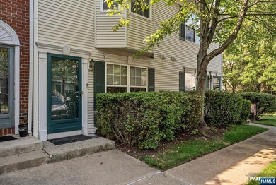 2331 Oliver Ct unit 25K, Mahwah, NJ 07430 - photo 2