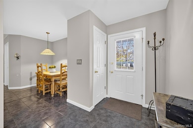 25 Osborne Glen, Poughquag, NY 12570 - photo 2