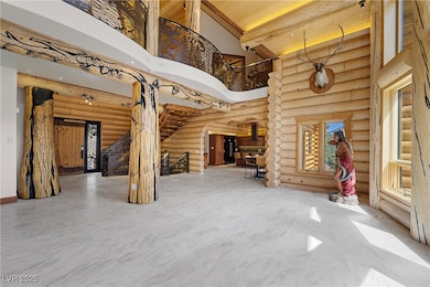 28'' diameter accent logs, vaulted ceiling