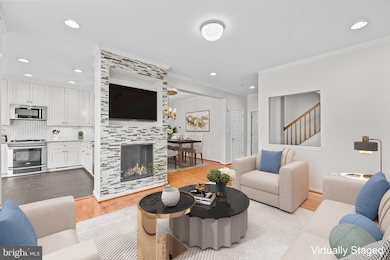 20366 Clover Field Terrace, Sterling, VA 20165 - photo 5