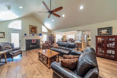 101 Shady Valley Cir, Weatherford, TX 76086 - photo 2