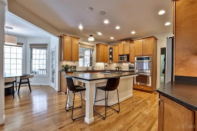 6307 Mercers Pointe Dr, Cincinnati, OH 45244 - photo 4