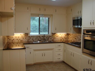 2300 2300 Pollard, Tyler, TX 75701 - photo 6