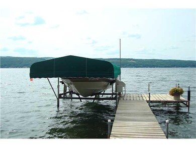 Waterfront/Dock/Pier