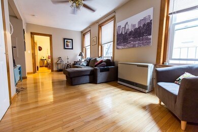 11 Foster St unit 4, Boston, MA 02109 - photo 2